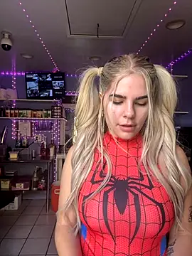 Snapshot of delicioussdixie chatting on 10/17/25, 07:04 delicioussdixie online show from 10/17/25, 07:04