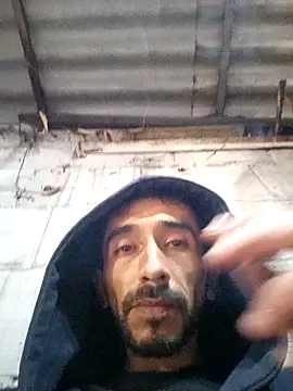 Snapshot of weedmanhot28 chatting on 10/15/25, 01:59 weedmanhot28 online show from 10/15/25, 01:59