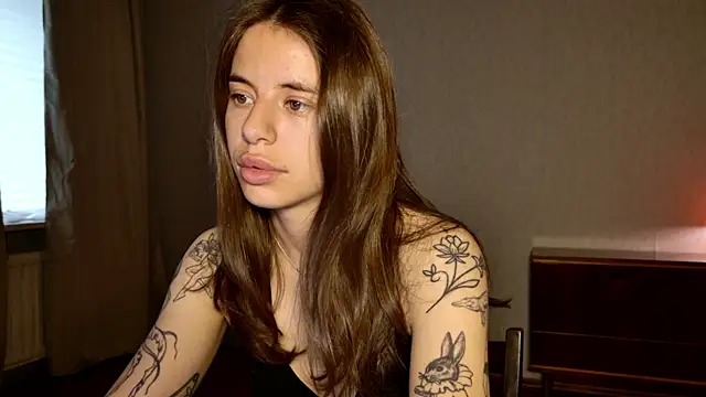 Snapshot of MazzyDoll chatting on 06/27/26, 05:57 MazzyDoll online show from 06/27/26, 05:57