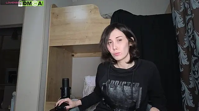 KawaiiNullify online show from 12/17/25, 09:09