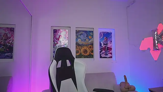 KayraOwen online show from 11/06/25, 11:36