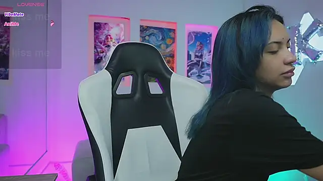 KayraOwen online show from 12/05/25, 12:04