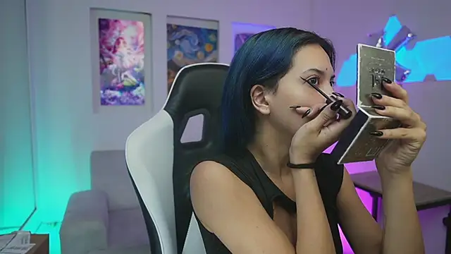 KayraOwen online show from 11/24/25, 12:05