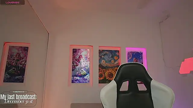 KayraOwen online show from 12/18/25, 12:09