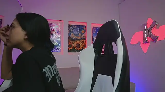 KayraOwen online show from 12/15/25, 12:11