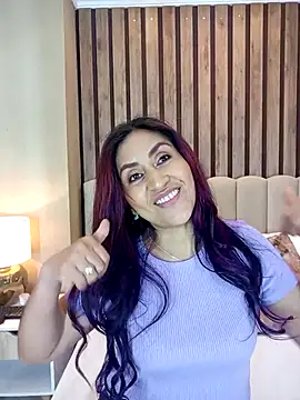 MonicaMoret online show from 03/07/25, 12:12