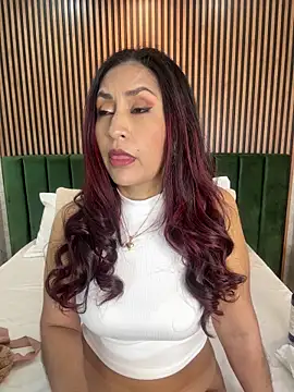 MonicaMoret online show from 02/05/26, 12:34