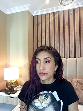 MonicaMoret online show from 03/19/25, 12:23