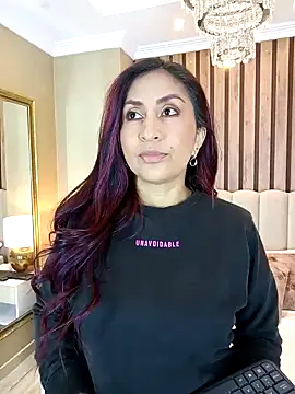 MonicaMoret online show from 03/10/25, 12:06