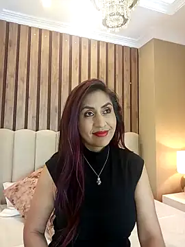 MonicaMoret online show from 03/03/25, 12:06