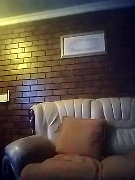 Snapshot of bobzerr chatting on 01/12/26, 09:41 bobzerr online show from 01/12/26, 09:41