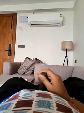 143n143143 online show from 11/20/25, 10:49