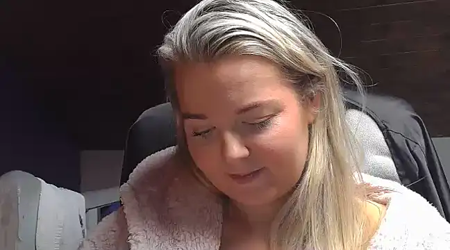 Snapshot of Jessica69G chatting on 01/28/25, 01:59 Jessica69G online show from 01/28/25, 01:59