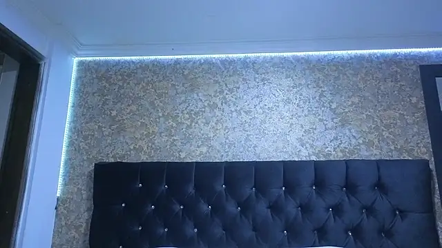 stella xue online show from 11/24/25, 07:58