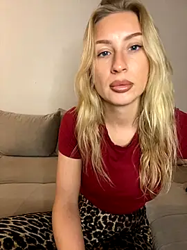 belle98 online show from 11/17/25, 03:49