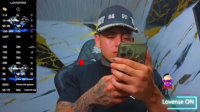 Kevin22 222 online show from 12/19/25, 04:05