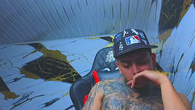 Kevin22 222 online show from 11/27/25, 05:08