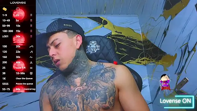 Kevin22 222 online show from 10/26/25, 04:24