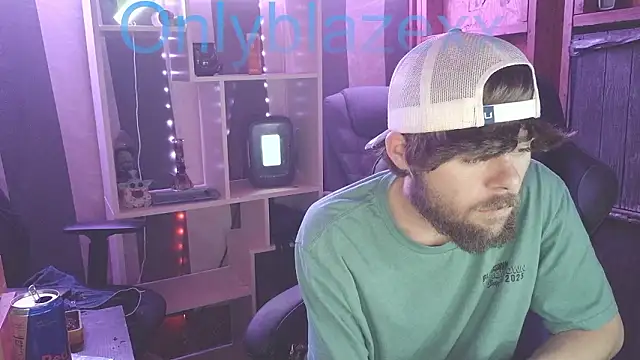 OnlyBlazexx online show from 01/17/26, 03:32