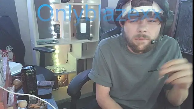 OnlyBlazexx online show from 01/09/26, 03:24