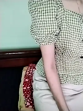Luxcute286 online show from 04/29/26, 12:15