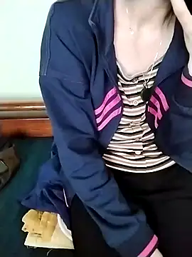 Luxcute286 online show from 03/19/26, 02:55