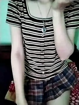 Luxcute286 online show from 05/02/26, 11:54