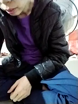 Luxcute286 online show from 10/26/25, 02:01