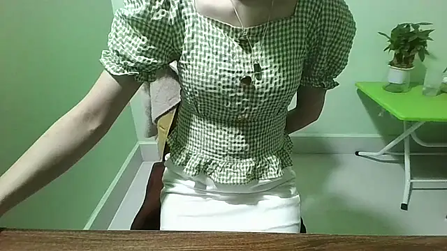 Snapshot of Luxcute286 chatting on 03/22/25, 12:57 Luxcute286 online show from 03/22/25, 12:57