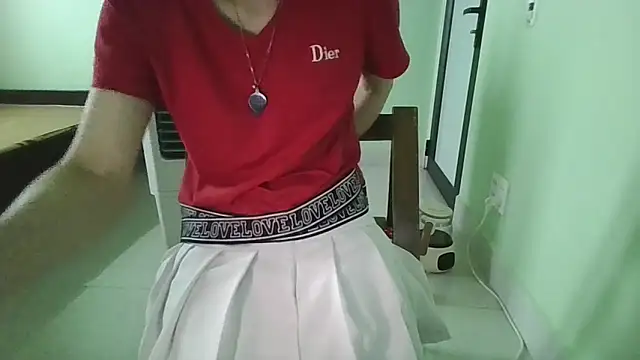 Snapshot of Luxcute286 chatting on 10/17/25, 01:31 Luxcute286 online show from 10/17/25, 01:31