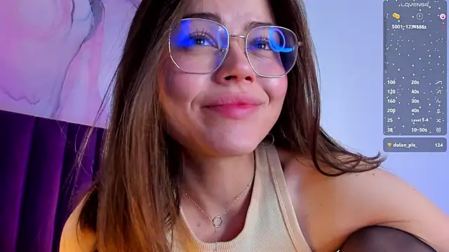 Kelly Cuutie online show from 04/18/26, 01:52