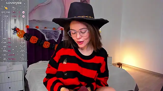 Kelly Cuutie online show from 10/26/25, 01:06