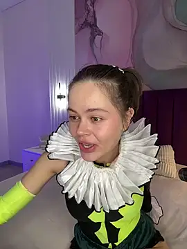 Kelly Cuutie online show from 03/18/26, 01:31