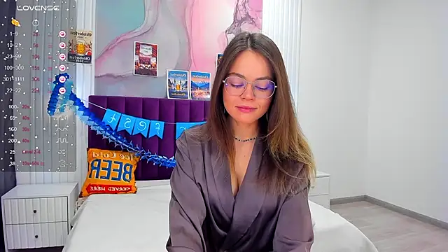 Kelly Cuutie online show from 10/03/25, 12:58