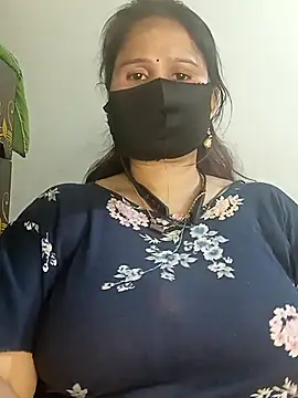 Snapshot of Tishani chatting on 10/02/25, 08:23 Tishani online show from 10/02/25, 08:23