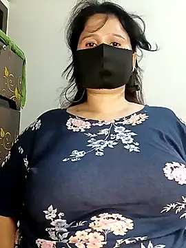 Snapshot of Tishani chatting on 09/09/25, 04:27 Tishani online show from 09/09/25, 04:27