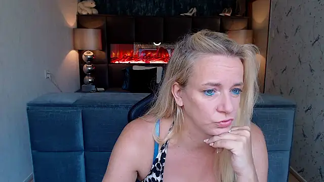 Snapshot of Wendysexyx chatting on 09/10/25, 07:07 Wendysexyx online show from 09/10/25, 07:07