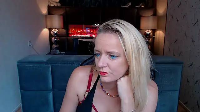 Snapshot of Wendysexyx chatting on 10/04/25, 08:16 Wendysexyx online show from 10/04/25, 08:16