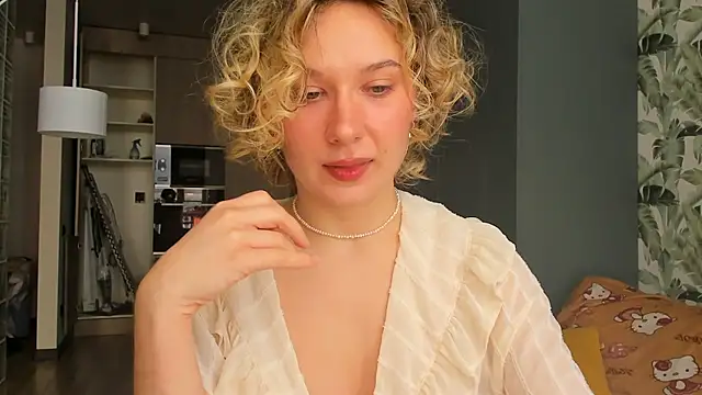 Lilith lutherlow online show from 02/16/26, 01:32