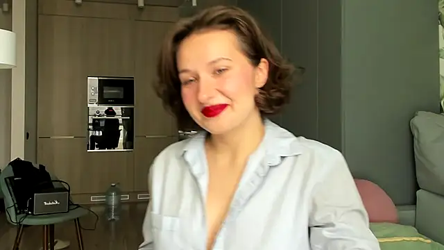 Lilith lutherlow online show from 09/27/25, 11:49