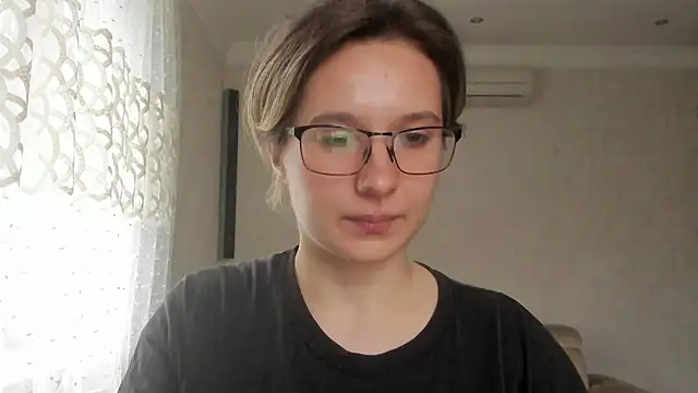 Snapshot of Lilith_lutherlow chatting on 07/09/26, 04:50 Lilith lutherlow online show from 07/09/26, 04:50