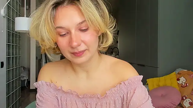 Lilith lutherlow online show from 02/01/26, 11:08