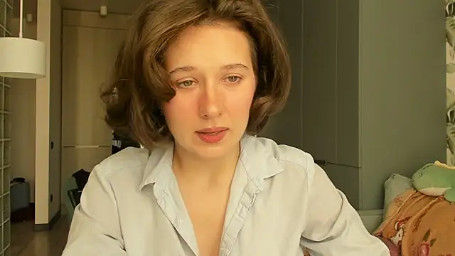 Lilith lutherlow online show from 10/03/25, 01:45