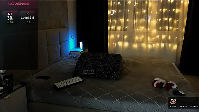 RoxieCrash online show from 12/20/25, 05:27