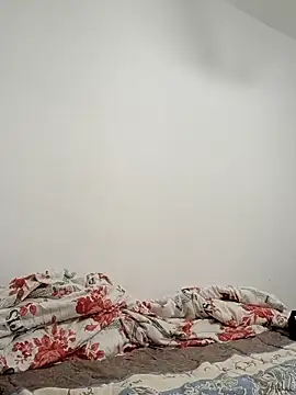 Dulce000000 online show from 05/17/26, 01:27