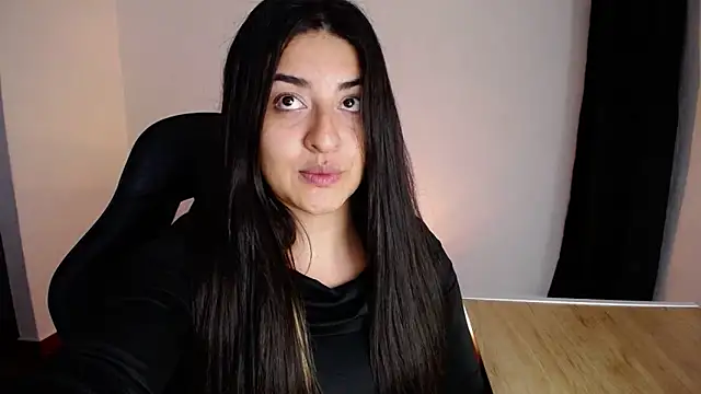 Snapshot of moritalatina chatting on 06/13/26, 06:39 moritalatina online show from 06/13/26, 06:39