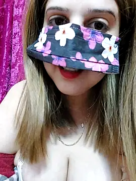 LoNa-daloua online show from 04/14/26, 11:10