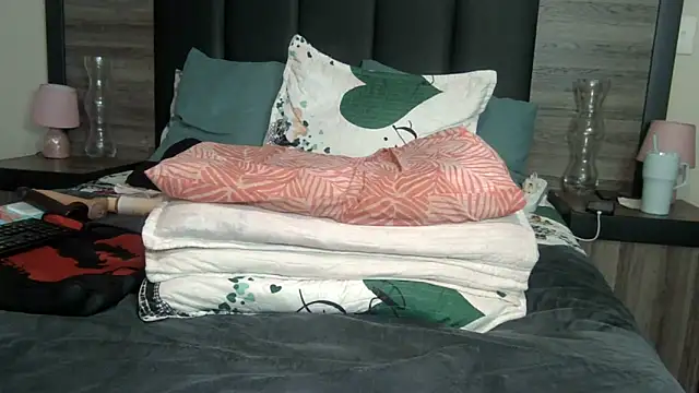 BigButt-MomJ75 online show from 02/11/26, 12:38