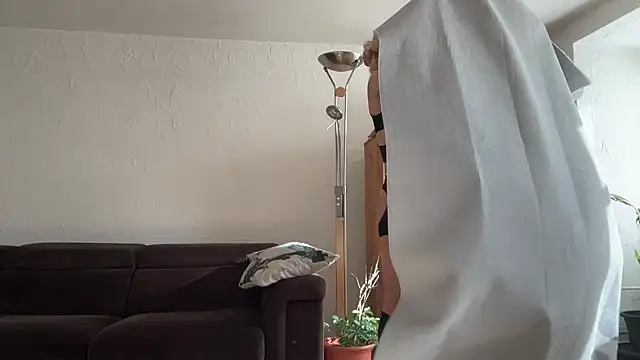 missdaisydiamond777 online show from 02/02/26, 10:03