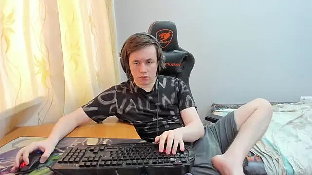 iliaskrislove online show from 04/15/26, 02:39